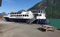Fjordtur over Sognefjorden og inn til Fjærland