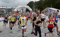 People running a marathon