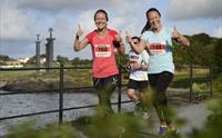 People running a marathon