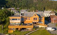 Lavik Fjord Hotel & Apartments
