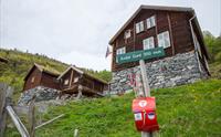 Avdalen Gard, Årdal