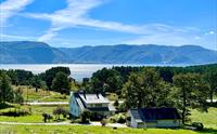 Alværn Gard, Lavik