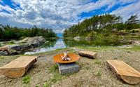 Bål og grillplass, Alværn Gard, Lavik