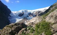 Den blå buerbreen sett nedanfrå