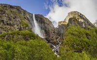 Skytjefossen sett nedenfra.