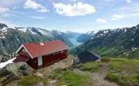 Flatbrehytta Mountain Cabin