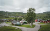 En oversikt over deler av campingplassen og hyttene.
