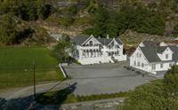 Husum Hotel, Lærdal