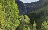 Ei lita hytte i elvedalen