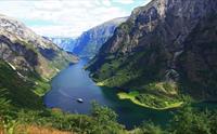 Oversiktsbilde over fjorden