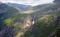 Skytjefossen sett fra helikopter.