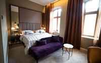 Deluxe rooms, A taste of luxury