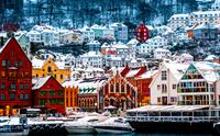 Vågen og Mt.Fløyen