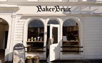 Baker Brun Svensgården